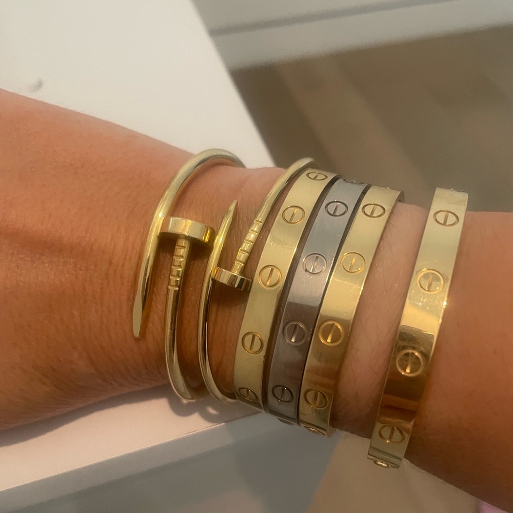 Cartier love bracelet
